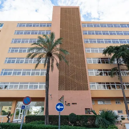 Sunny La Colina *